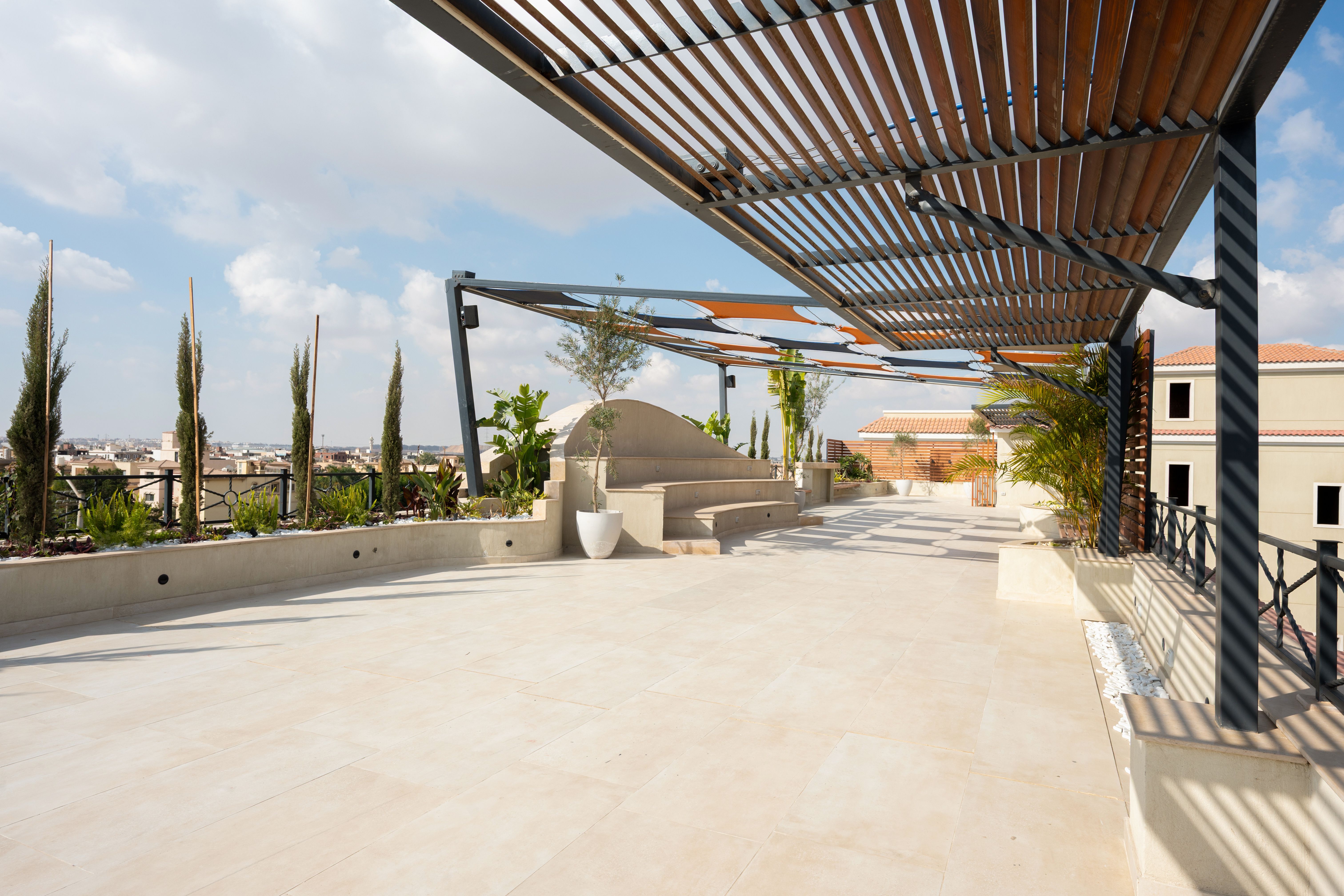 Staff Arabia